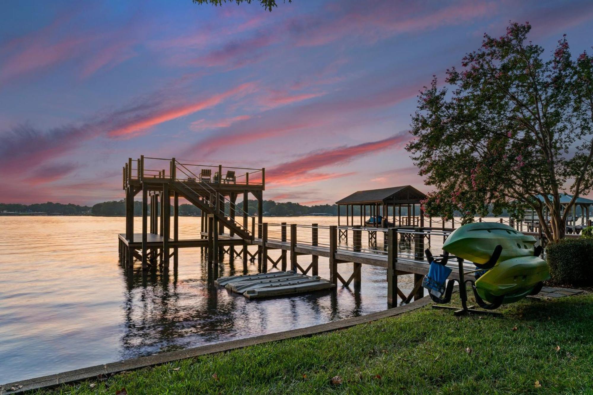 Lakefront Living Mooresville Extérieur photo