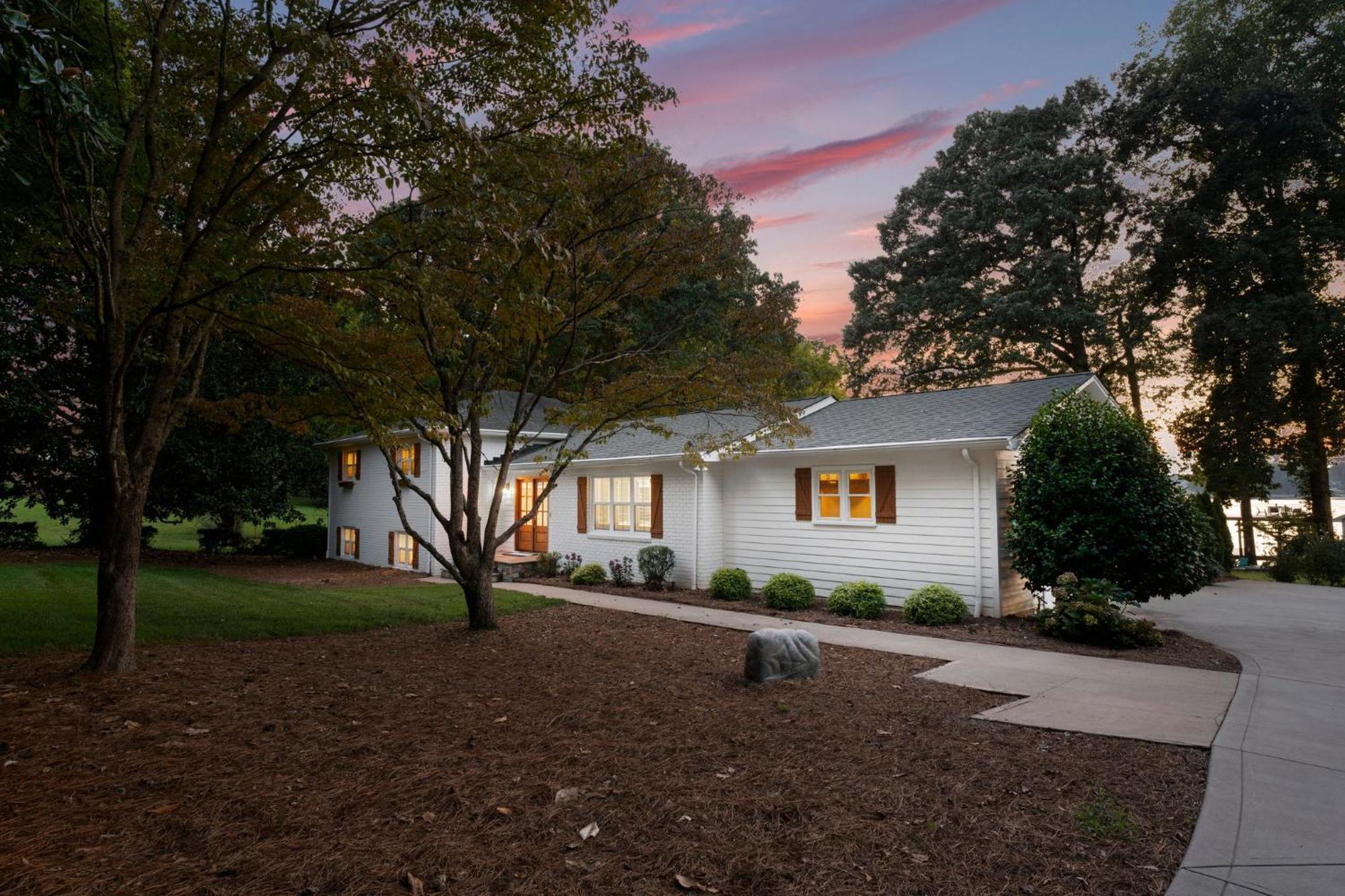 Lakefront Living Mooresville Extérieur photo