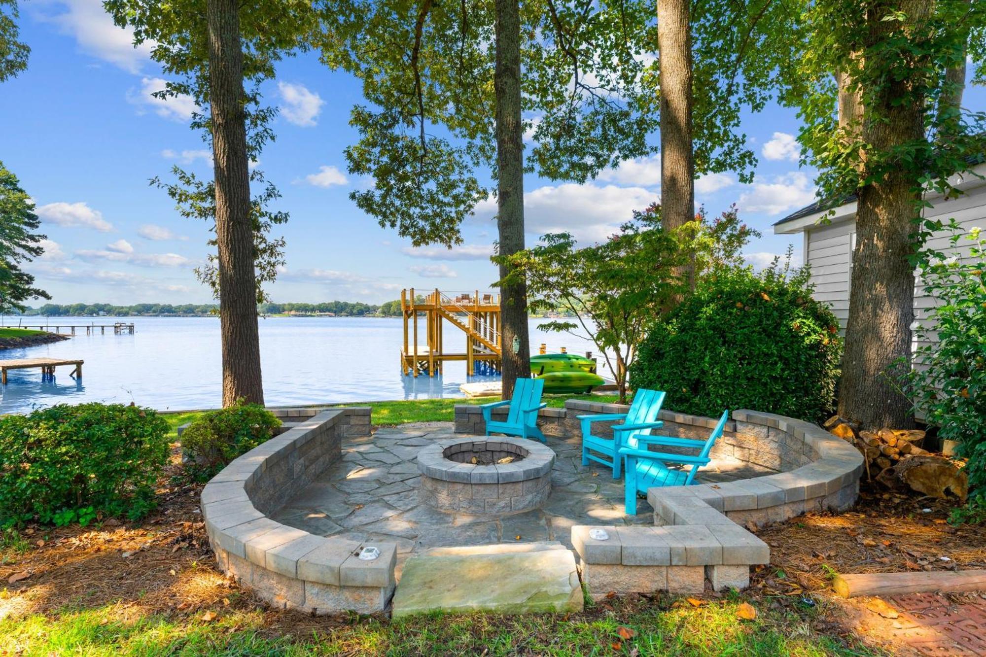 Lakefront Living Mooresville Extérieur photo