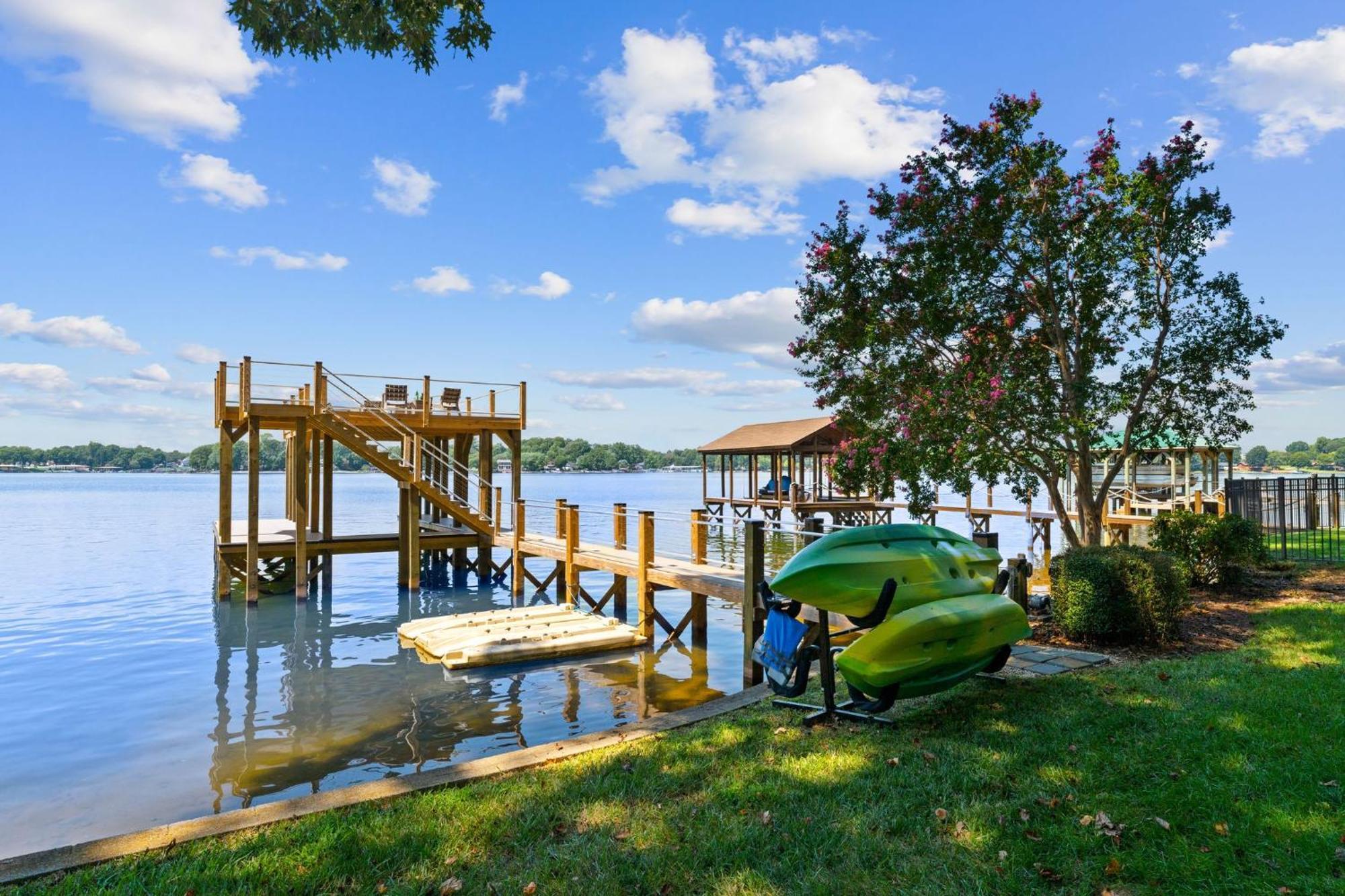 Lakefront Living Mooresville Extérieur photo