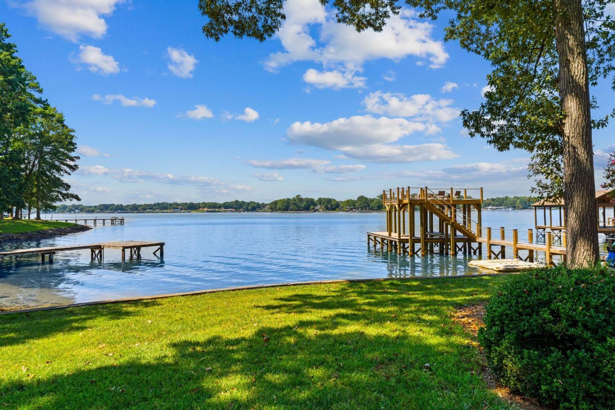 Lakefront Living Mooresville Extérieur photo